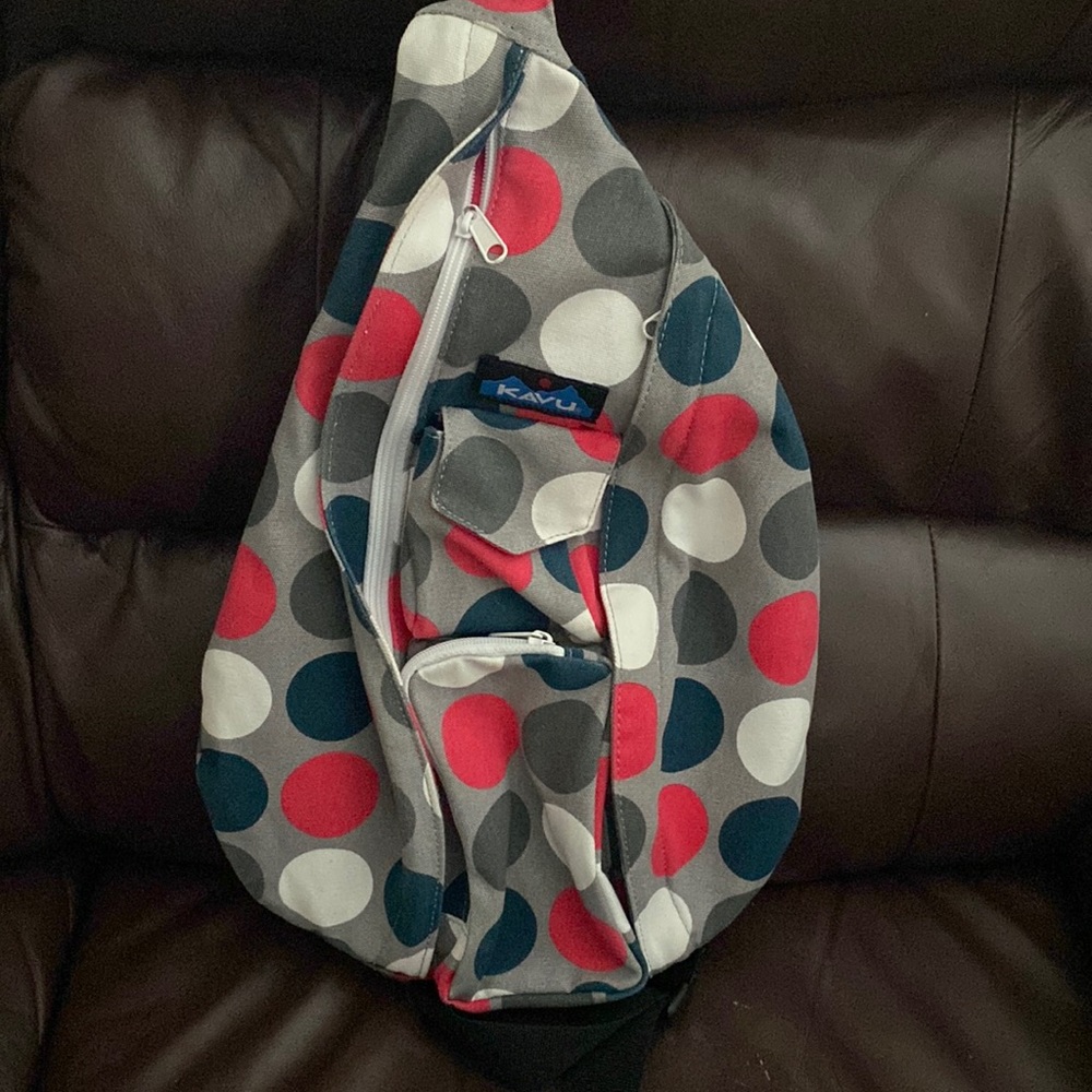 Kavu polkadot sling bag